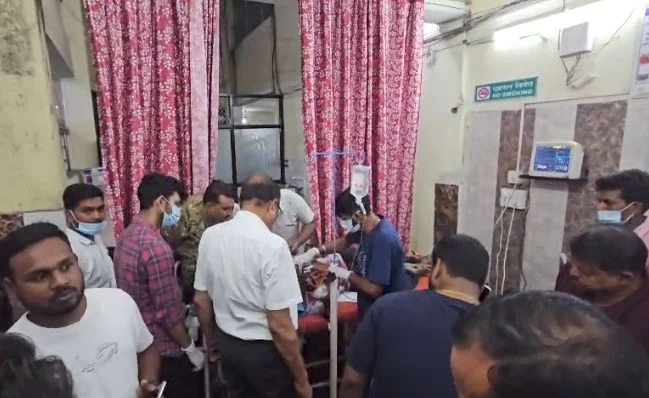 CG Crime : पार्क में युवती पर चाकू से हमला, गले पर वार कर आरोपी फरार, हालत गंभीर, पुलिस जांच में जुटी