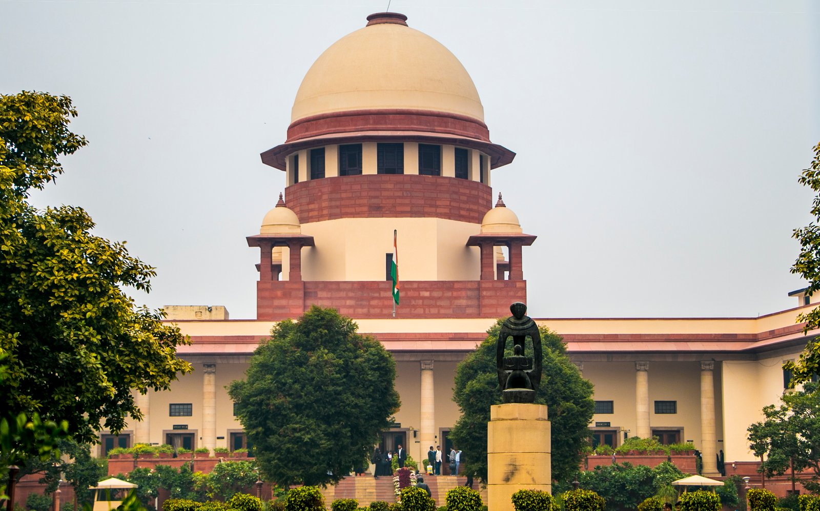 Suprim Court : अब …. ये लोग नहीं लड़ पाएंगे चुनाव! इस वजह से सख्त हुआ सुप्रीम कोर्ट, कहा – अब देश बदल रहा है