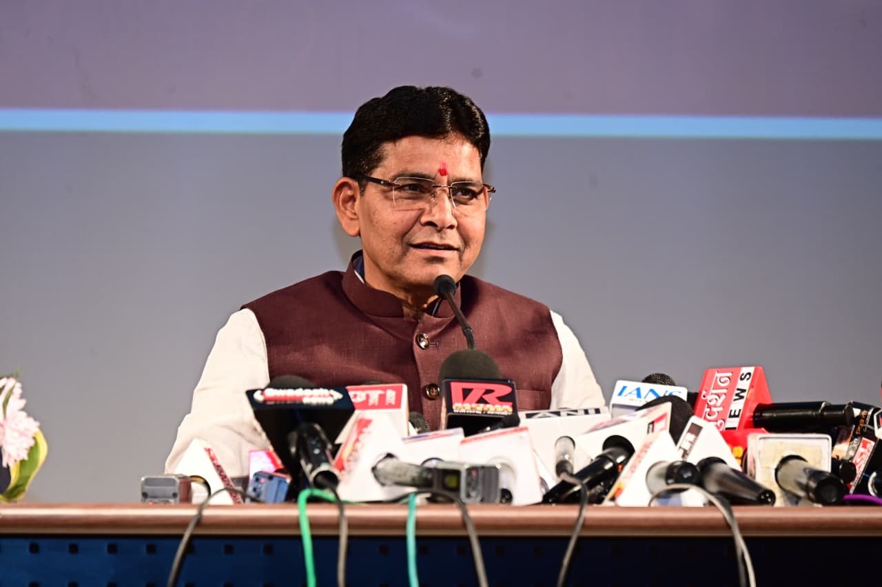 CG News : राजस्व मंत्री टंकाराम वर्मा का बड़ा बयान, बोले – शासकीय भूमि पर कब्जा किसी भी कीमत पर बर्दाश्त नहीं