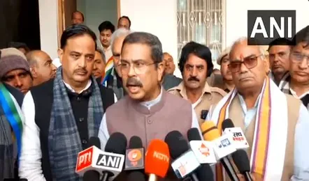 Breaking News : धर्मेंद्र प्रधान ने दिया इस्तीफा, नीट पेपर लीक मामले में कॉकरोच जनता पार्टी की बड़ी जीत