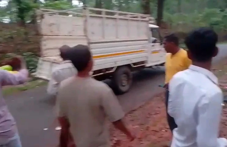 CG Road Accident : दर्दनाक सड़क हादसा, 2 महिलाओं की मौत, 10 घायल, तेज रफ्तार पिकअप से हुआ हादसा