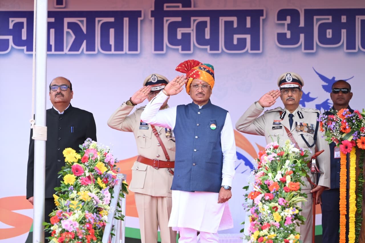 किसान, महिला, युवा और जनजातीय समाज की समृद्धि के साथ आधुनिक अधोसंरचना और नई अर्थव्यवस्था पर सरकार का फोकस : CM साय