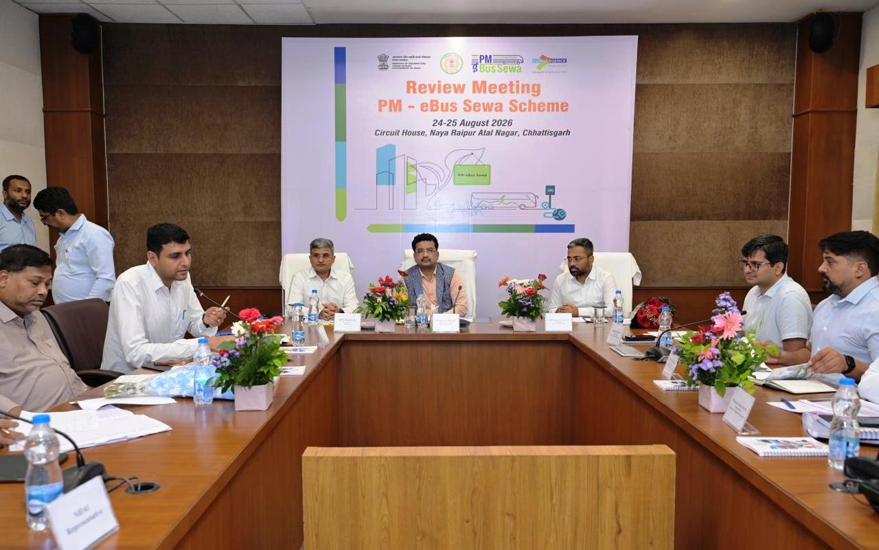 ई-बसों से बदलेगी शहरों की पब्लिक ट्रांसपोर्ट की तस्वीर, 240 बसों के संचालन के लिए बनी रणनीति रायपुर, बिलासपुर, दुर्ग और कोरबा में चलेंगी ई-बसें
