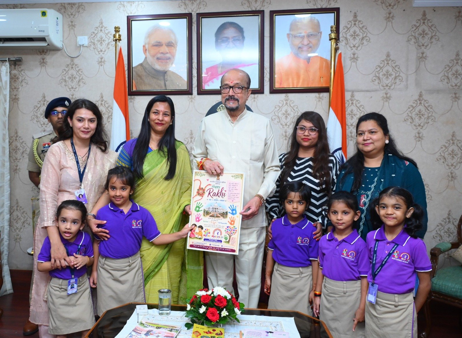 लोक भवन में गूंजा अपनत्व का संदेश, दिव्यांग बच्चों ने राज्यपाल रमेन डेका को बांधा रक्षा सूत्र