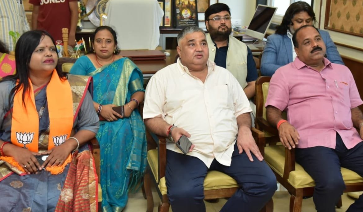इतिहास, संस्कृति और स्वदेशी से आत्मनिर्भरता तक – मन की बात’ में देश की विकास यात्रा के विविध आयामों पर प्रधानमंत्री का प्रेरक संदेश