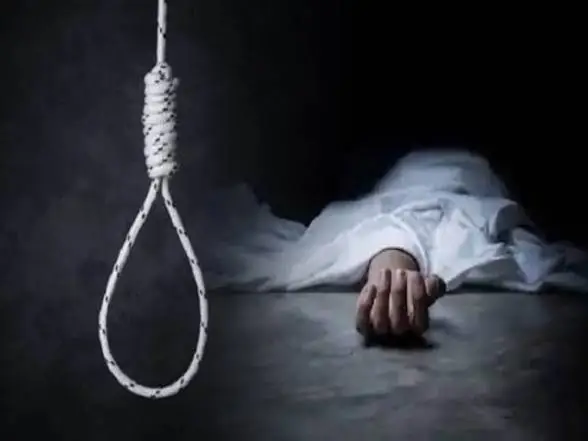 Korba : शादी से पहले प्रेमिका ने तोड़ा रिश्ता, सदमे में डॉक्टर ने स्टाफ क्वार्टर में कर ली आत्महत्या