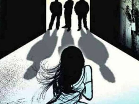 CG: बस छूटने के बाद इंतजार कर रही महिला के साथ चार युवकों ने किया सामूहिक दुष्कर्म