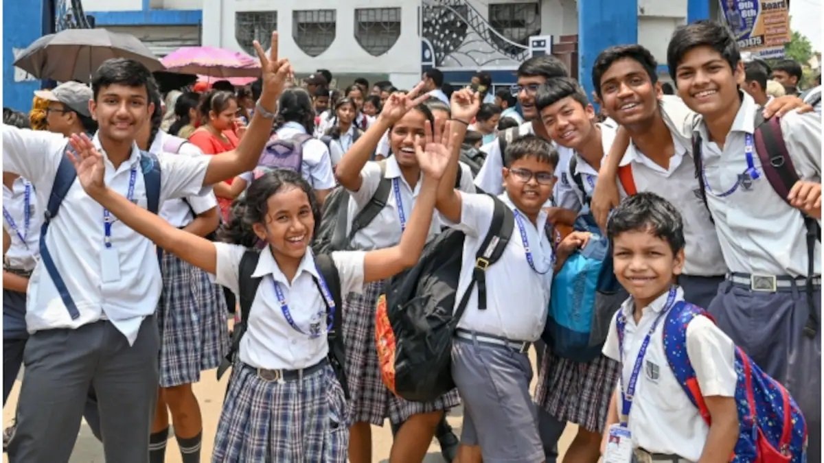 दशहरा पर इस बार 13 दिन की छुट्टी, 10 अक्टूबर से ही बंद हो जाएंगे सभी स्कूल और आंगनबाड़ी केंद्र, शिक्षा विभाग ने जारी किया निर्देश