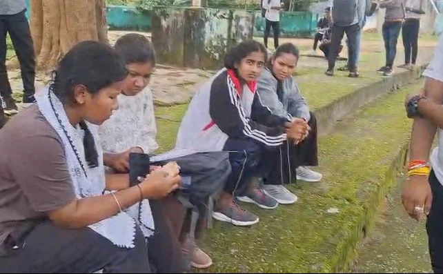 CG : योग शिक्षक बनाने के नाम पर कथित ठगी! 2 हजार लेकर नौकरी का दावा, विरोध के बाद लौटाए पैसे