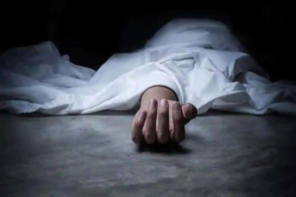 CG News : अस्पताल में आरक्षक ने पहली मंजिल से लगाई छलांग, इलाज के दौरान तोड़ा दम