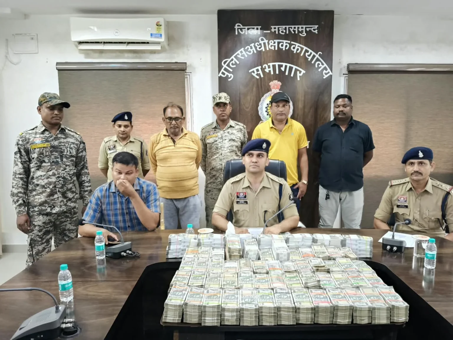 CG News : पुलिस का बड़ा एक्शन, 1.70 करोड़ नकद और 70 टन लकड़ी जब्त हिमाचल से आरोपी गिरफ्तार