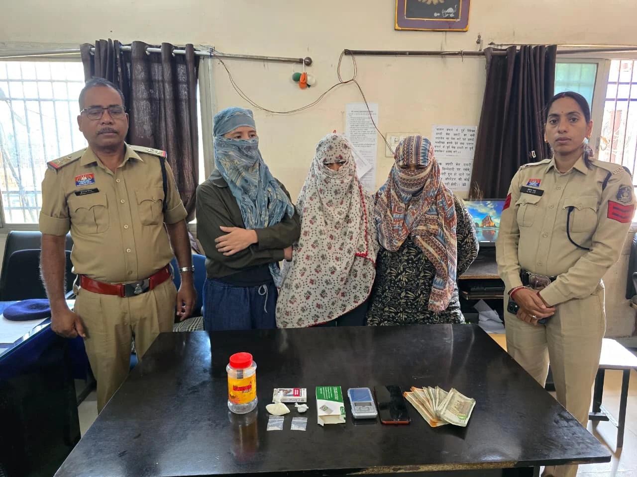 CG News : एमडीएमए ड्रग्स के साथ दो महिलाओं और एक ट्रांसजेंडर समेत 3 आरोपी गिरफ्तार