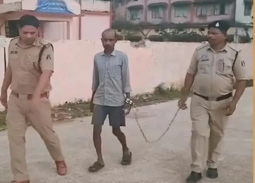 CG Crime : इलाज के नाम पर नाबालिग से दरिंदगी का आरोप, 5 महीने की गर्भवती मिली बच्ची 44 वर्षीय वैद्यराज गिरफ्तार
